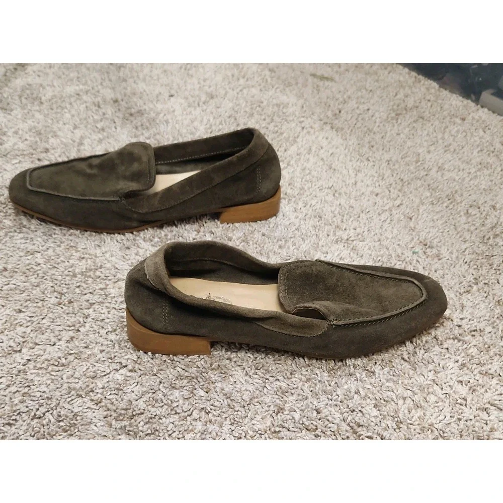 Coach and Four Women's Brown Suede Loafers Size 7 1/2M Made In Italy